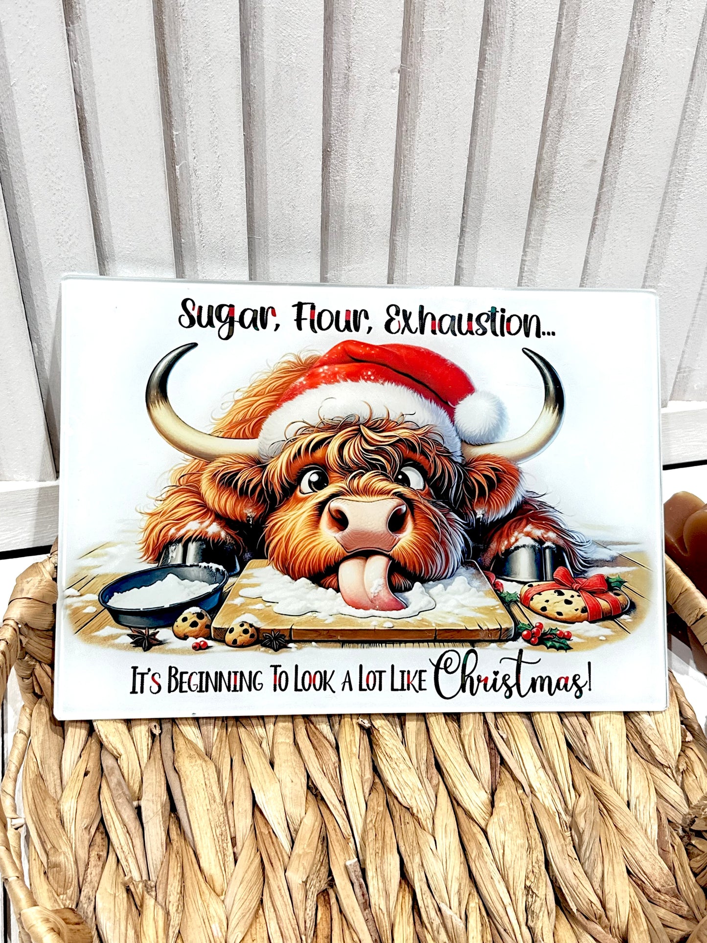 Christmas Highland Cow Cutting Tempered Glass Chopping Board