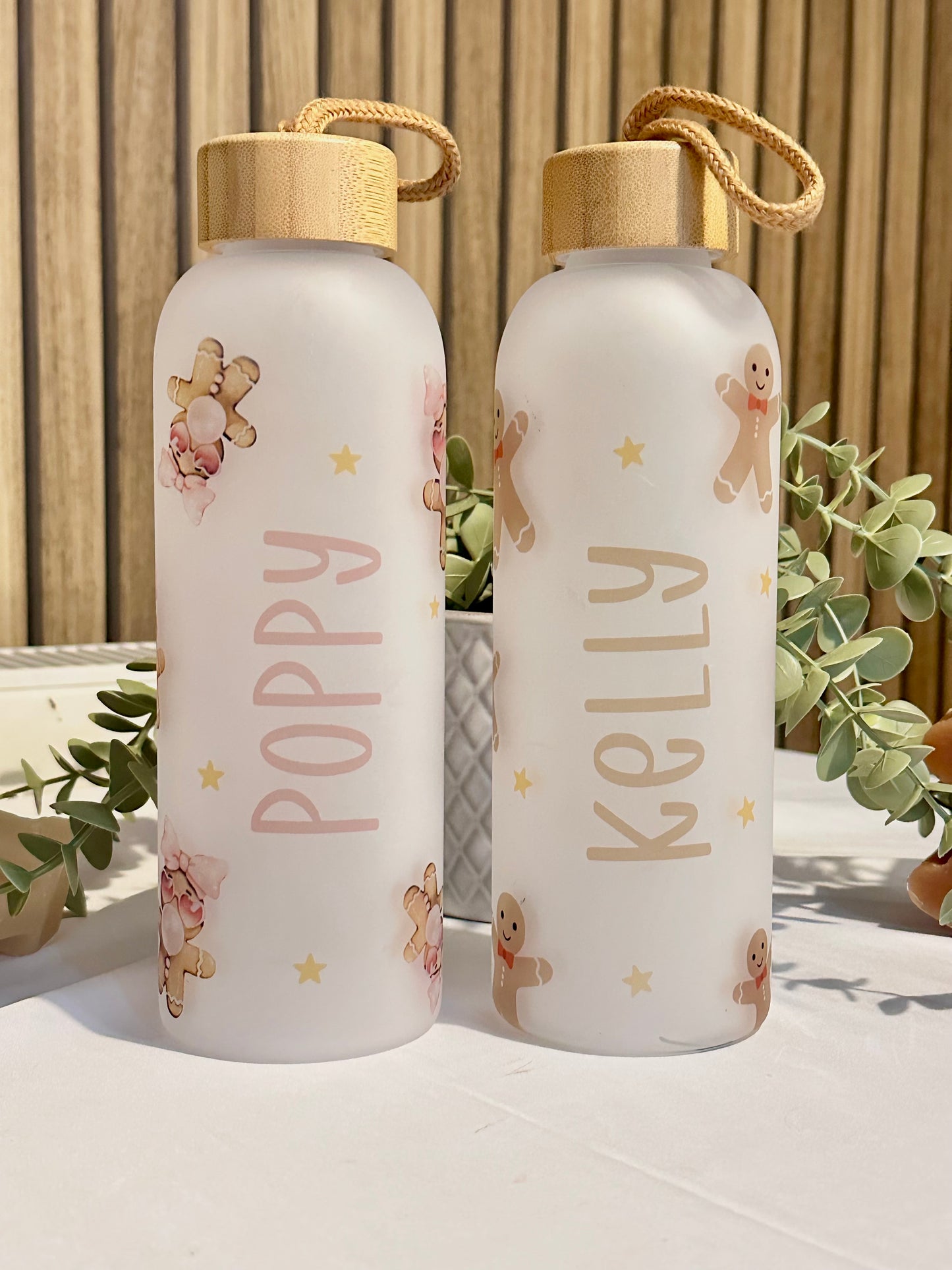 Personalised Bubble Gingerbread Frosted Water Bottle With Bamboo Lid