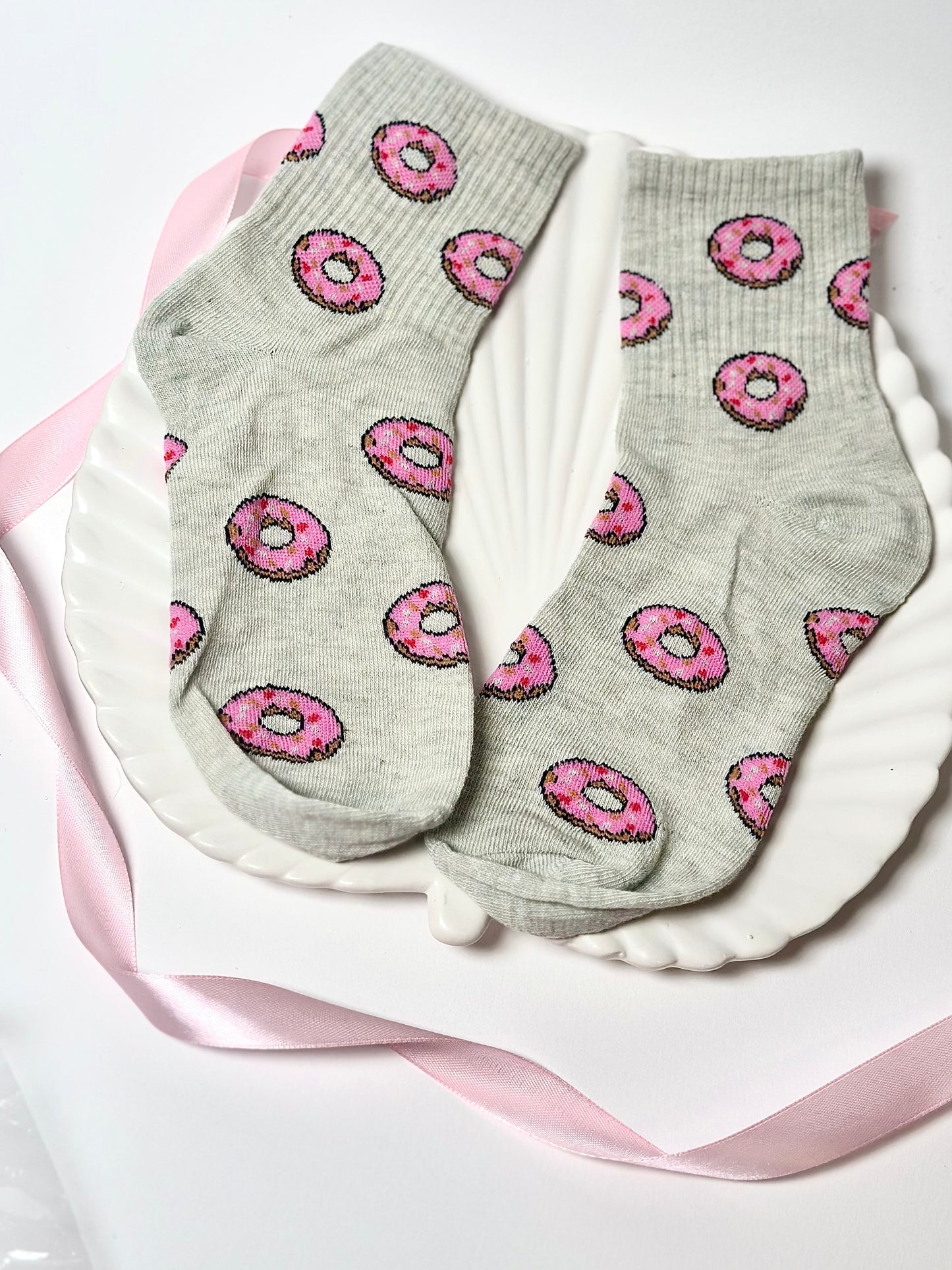 Grey & Pink Donut Ankle Socks