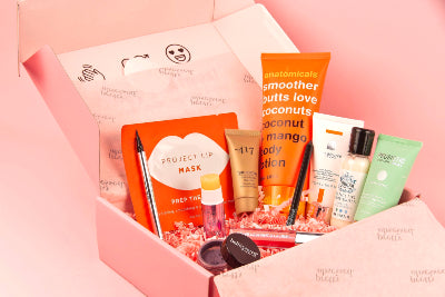 The Deluxe Beauty Box | Monthly * NEW *