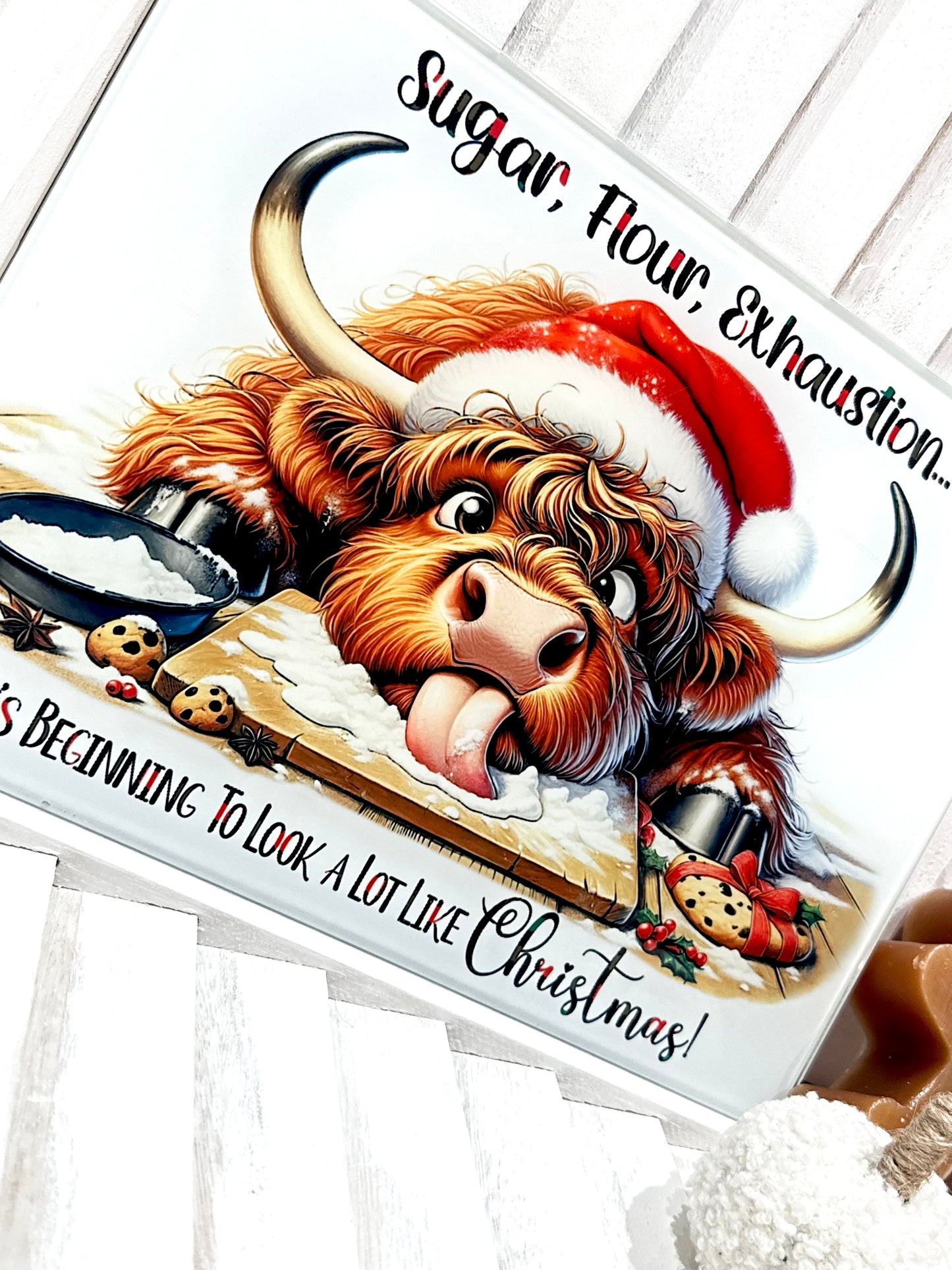 Christmas Highland Cow Cutting Tempered Glass Chopping Board